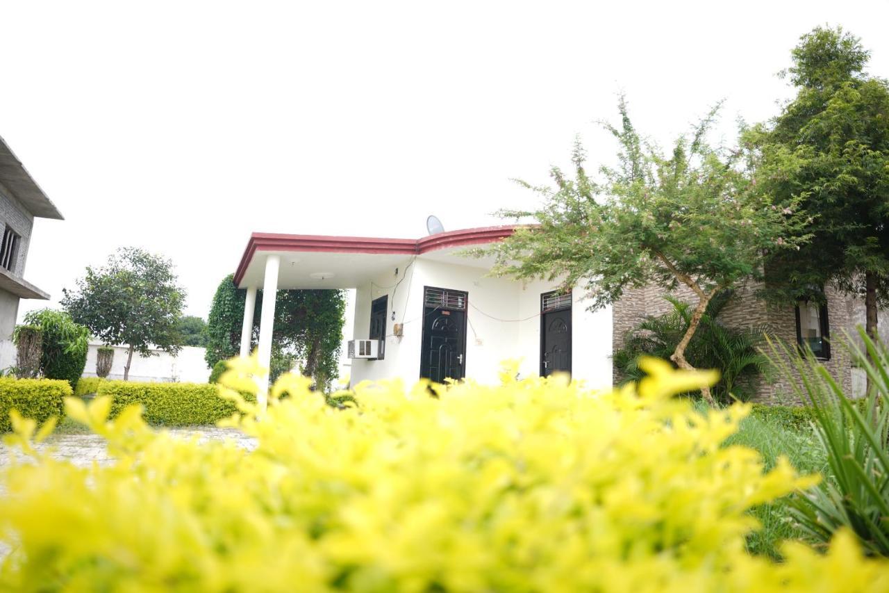 Farm Green View Resort โอร์ชชา ภายนอก รูปภาพ